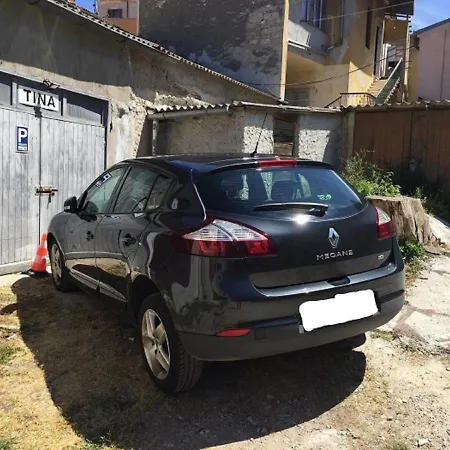 Center Tina דירה