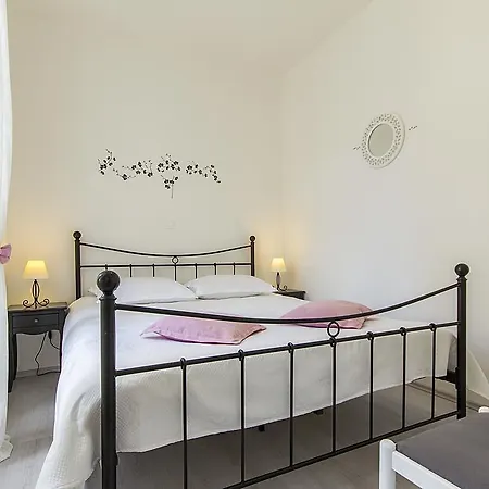 Apartment Center Tina Pula