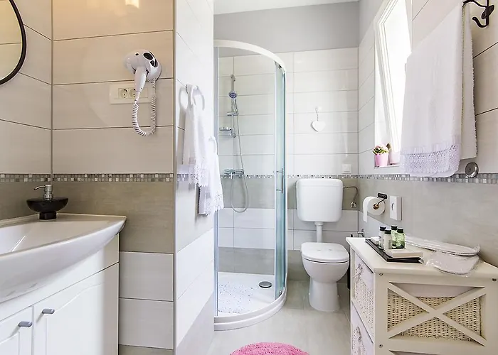 Center Tina Apartman *